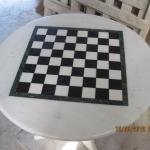 Столешница из мрамора с шахматной доской